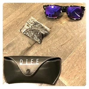 Diff Eyewear Polarized Riley Glasses with Case
